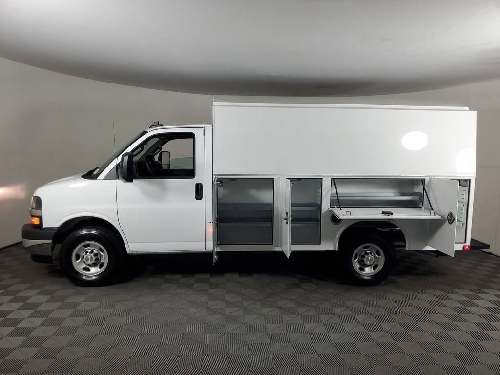 New 2025 Chevrolet Express 3500 w/ Power Convenience Package image 7