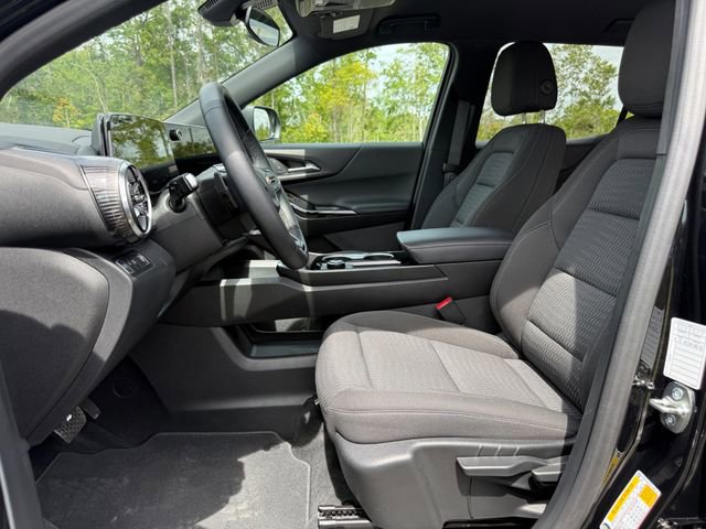 Used 2026 Chevrolet Equinox LT image 8