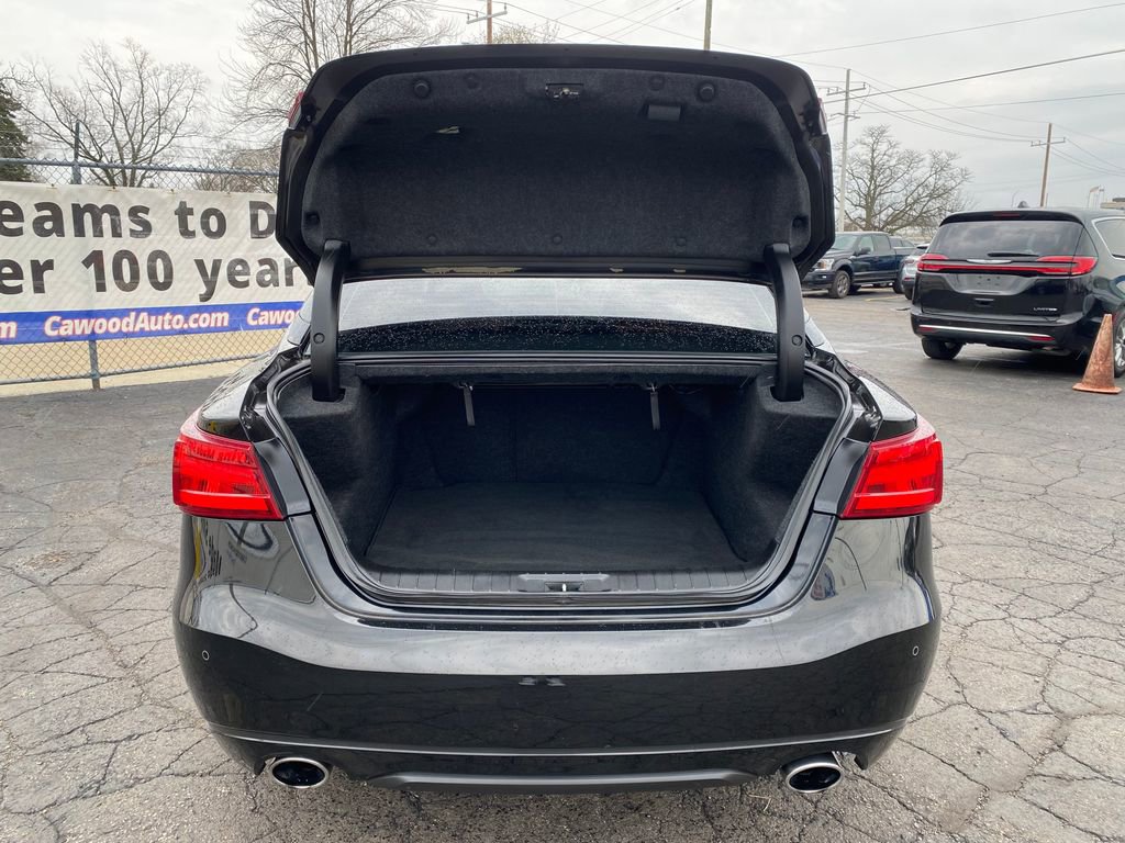 Used 2017 Nissan Maxima Platinum FWD image 4