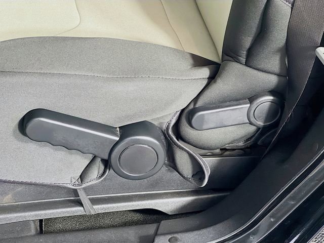 Used 2016 Jeep Wrangler Sport image 12