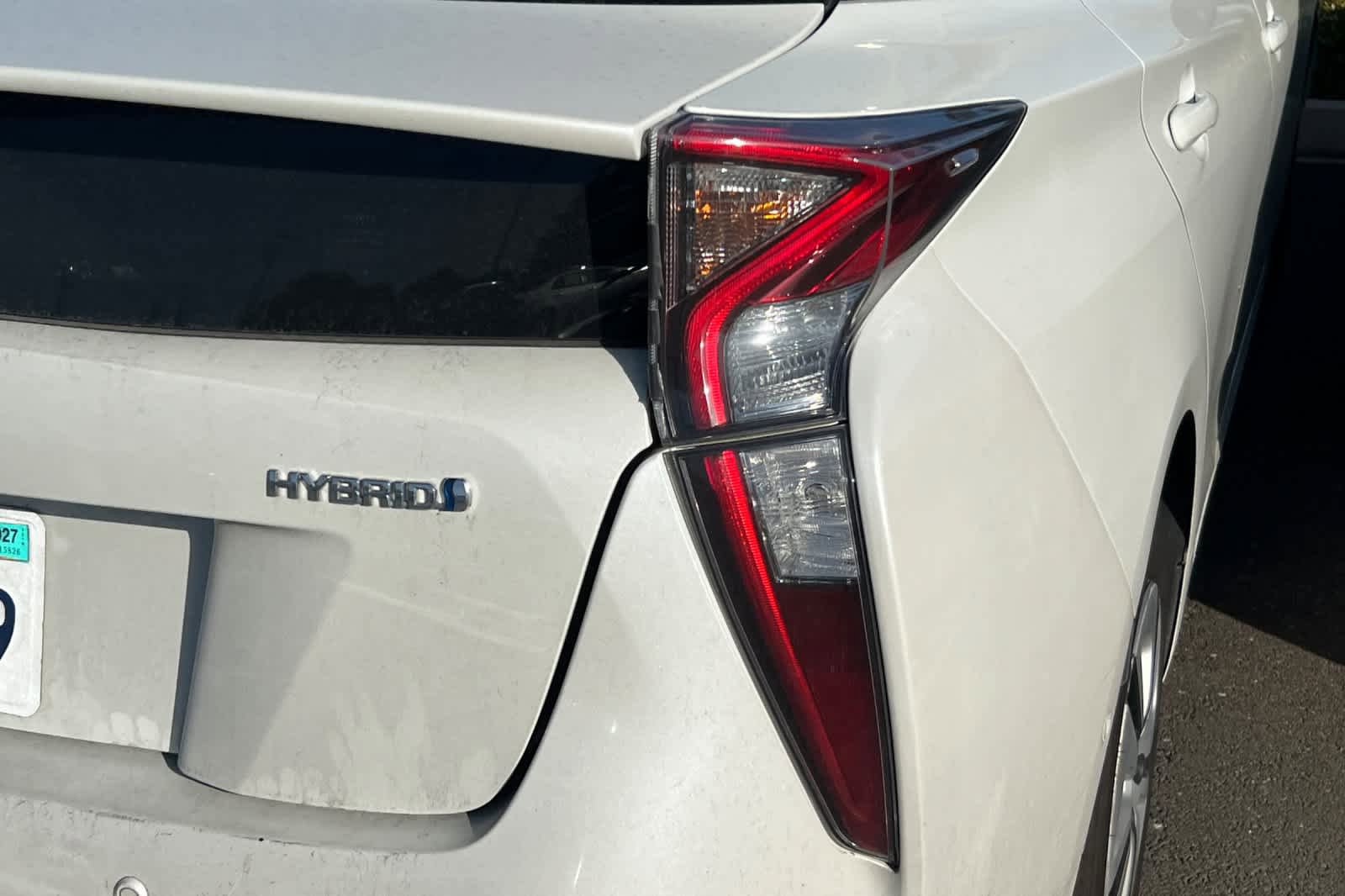 Certified 2016 Toyota Prius Four w/ Advanced Technology Package FWD image 18
