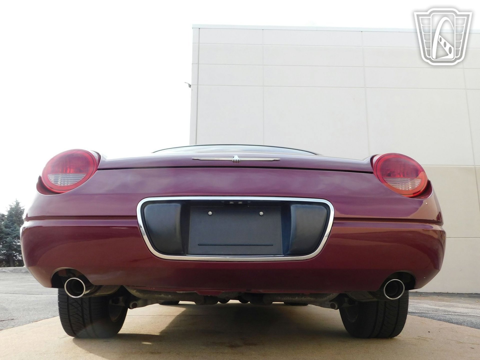 Used 2004 Ford Thunderbird image 23