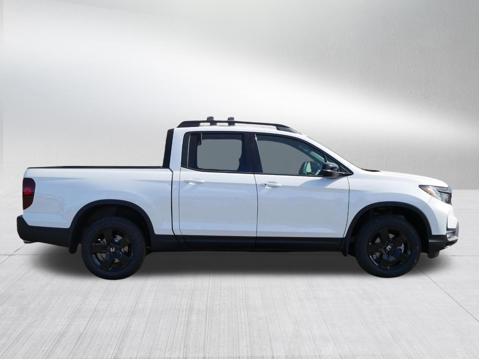 New 2026 Honda Ridgeline Black Edition image 8