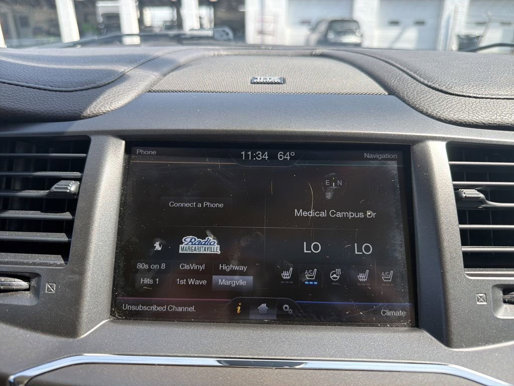 Used 2013 Lincoln MKS AWD image 22