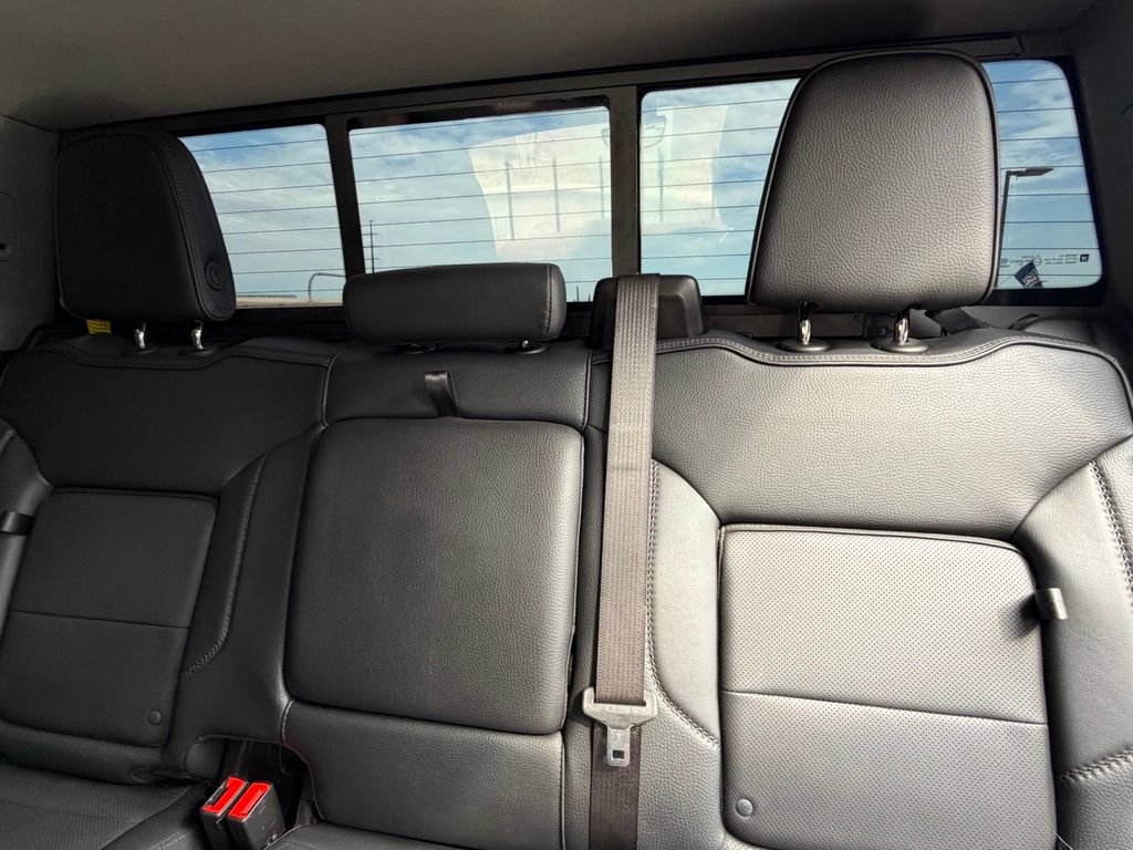 Used 2025 GMC Sierra 1500 Denali AWD/4WD image 9
