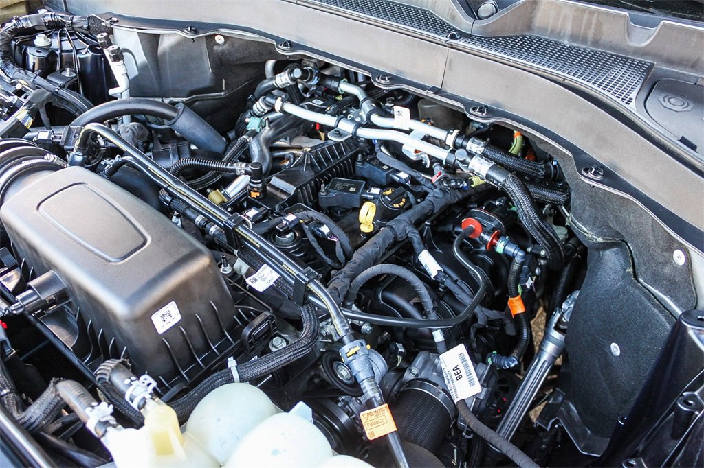 Used 2022 Ford Explorer XLT w/ Equipment Group 202A image 33