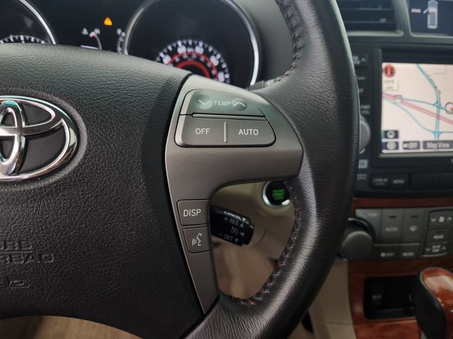 Used 2010 Toyota Highlander Limited w/ Extra Value Pkg 8 AWD/4WD image 24