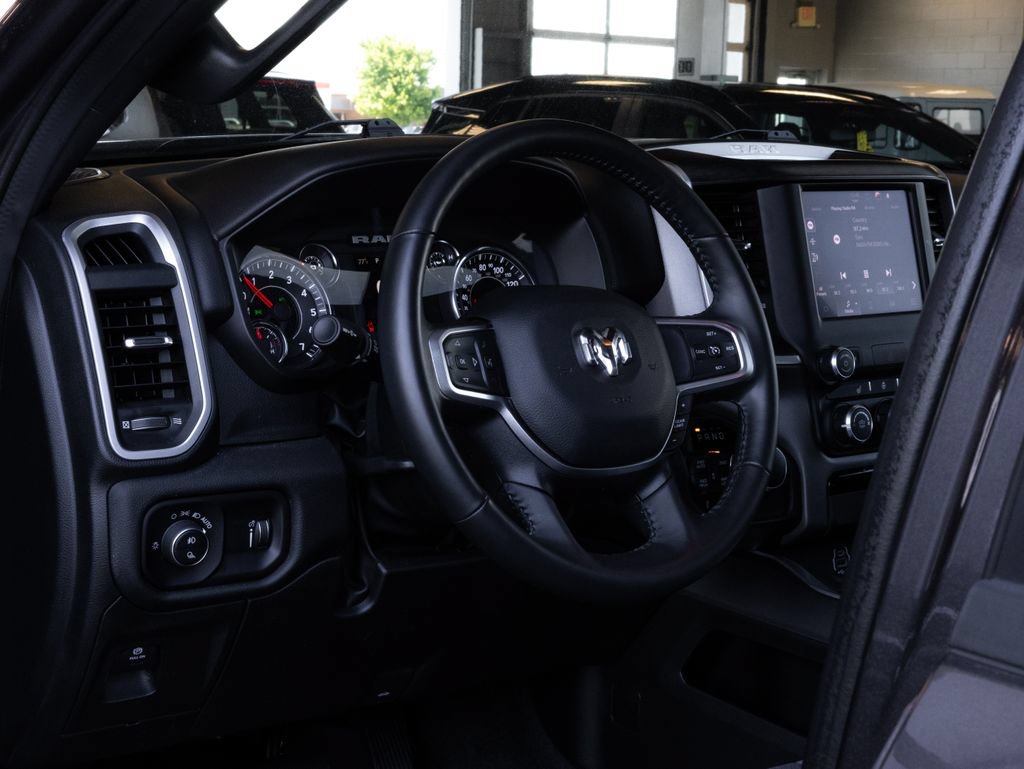 Used 2023 RAM 1500 Big Horn AWD/4WD image 14