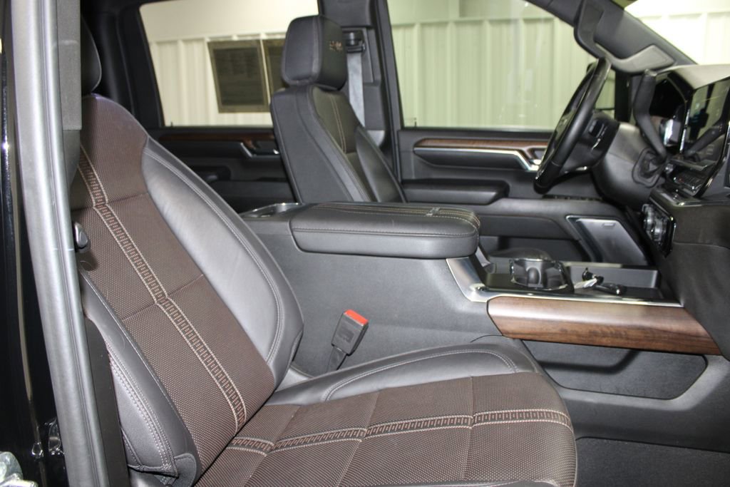 Used 2024 Chevrolet Silverado 2500 High Country image 27