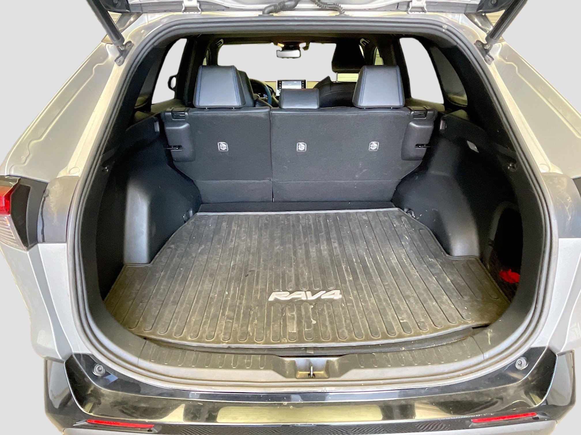 Used 2019 Toyota RAV4 XSE w/ Carpet Mat Package image 16