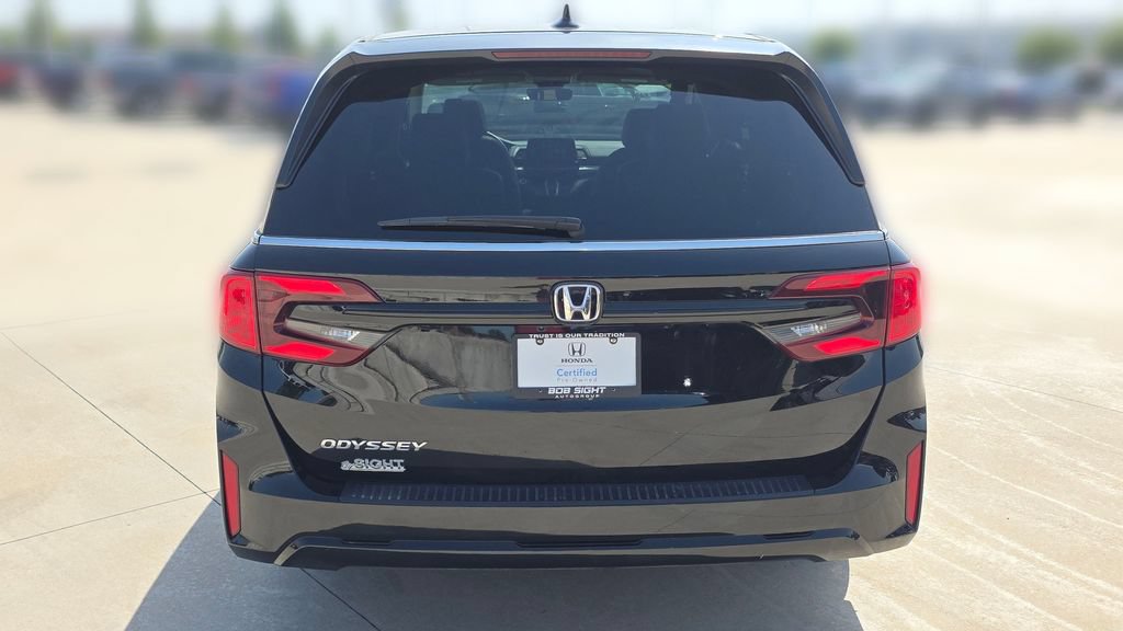 Certified 2025 Honda Odyssey EX-L image 4