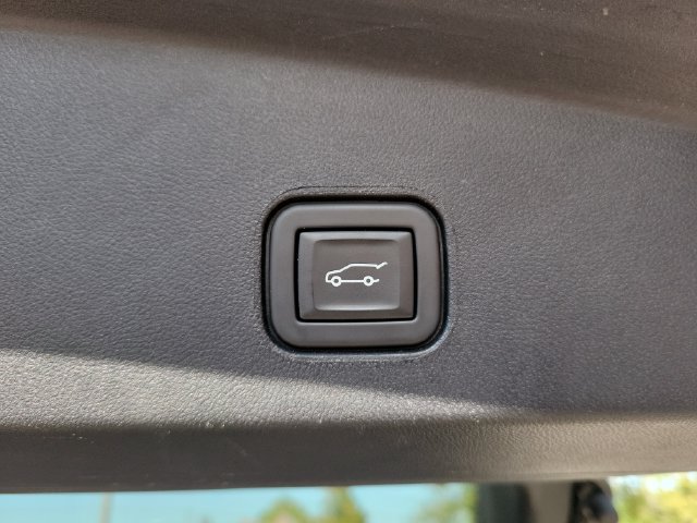 Certified 2024 Cadillac Lyriq Sport AWD/4WD image 31