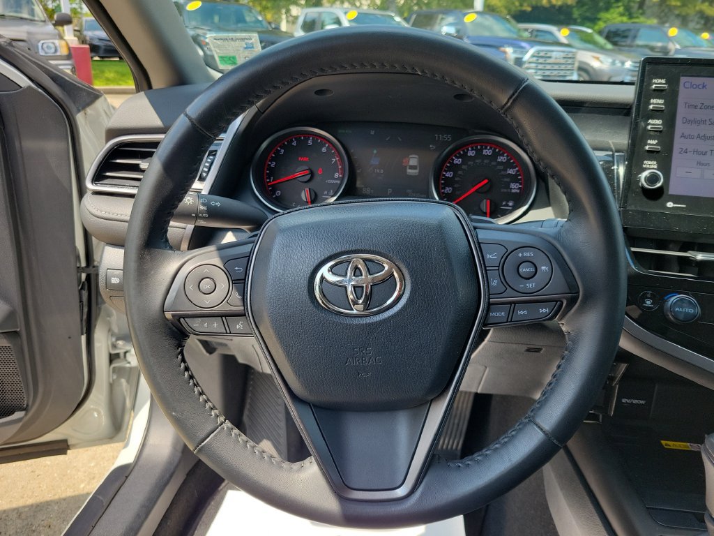 Used 2023 Toyota Camry XSE FWD image 19