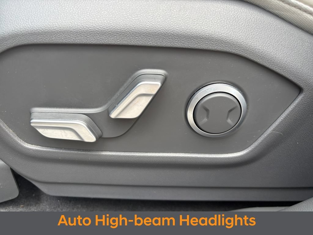 Certified 2025 Hyundai Santa Fe SEL FWD image 14