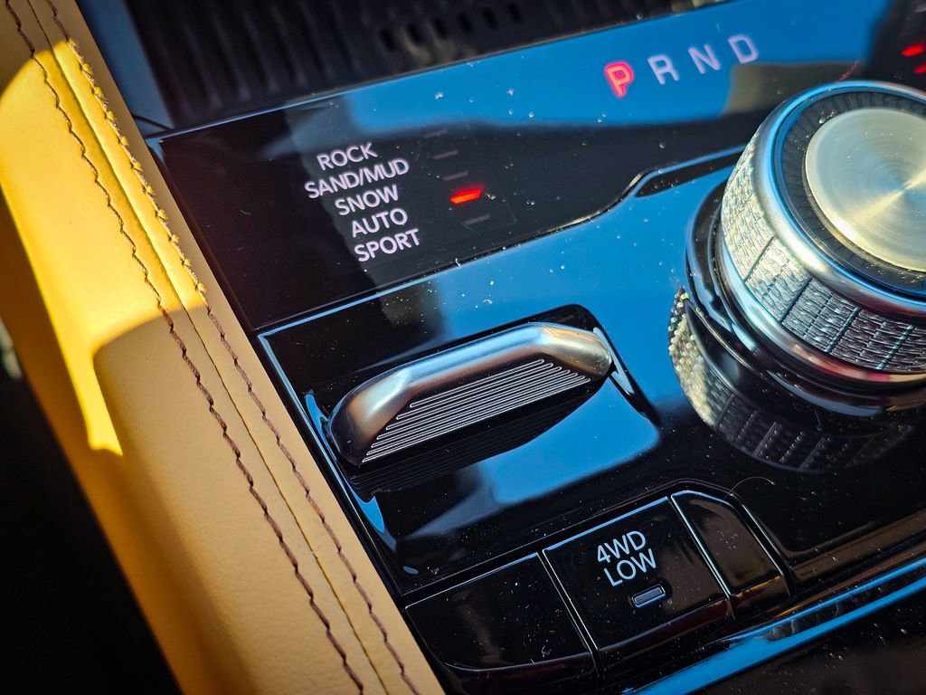 New 2026 Jeep Grand Cherokee Summit image 32