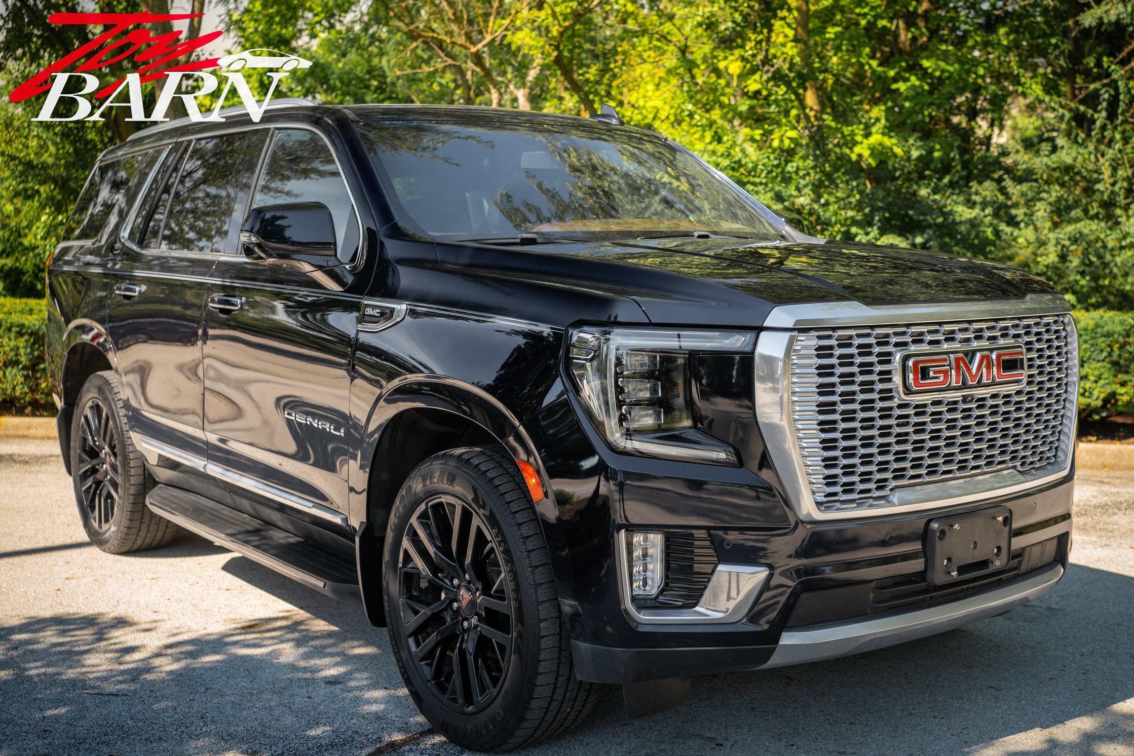 Used 2021 GMC Yukon Denali AWD/4WD image 5