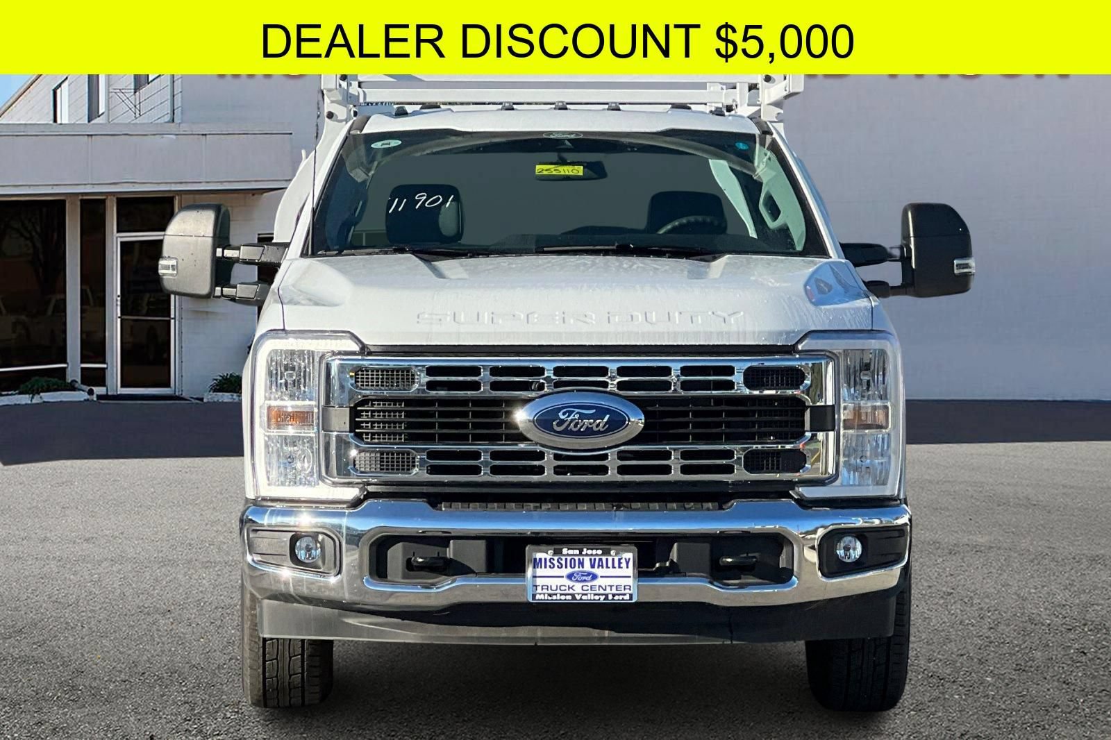 New 2025 Ford F350 XL w/ XL Chrome Package RWD image 9