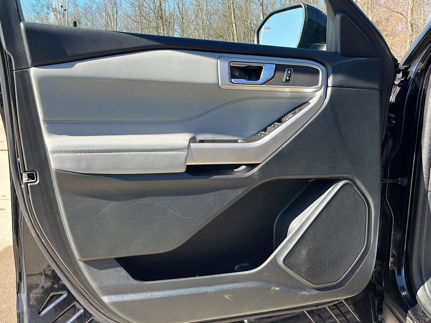 Used 2023 Ford Explorer XLT w/ Equipment Group 202A image 12