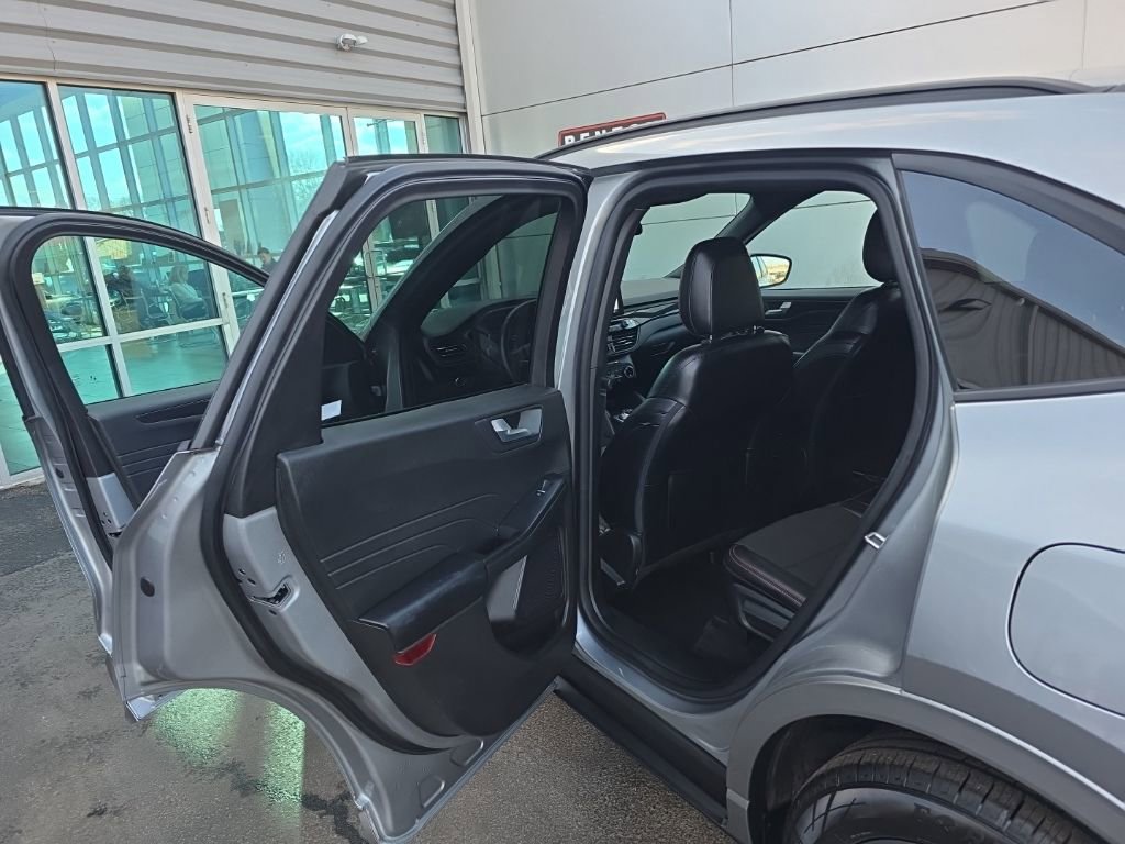 Used 2024 Ford Escape ST-Line image 27