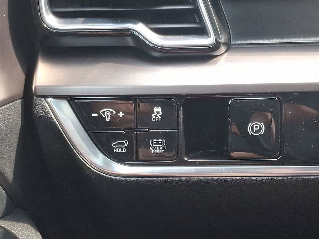 Used 2023 Kia Sportage EX w/ EX Premium Package image 25