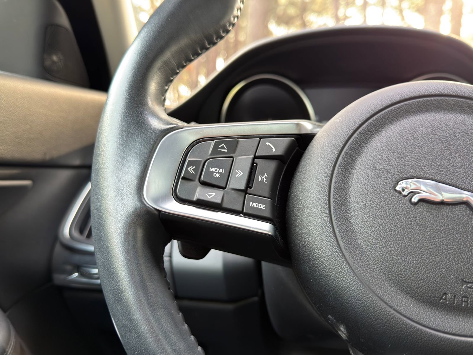 Used 2020 Jaguar E-PACE image 23