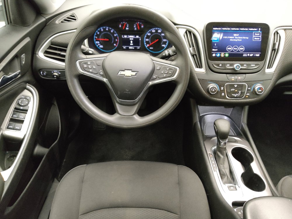 Used 2023 Chevrolet Malibu LS FWD image 22