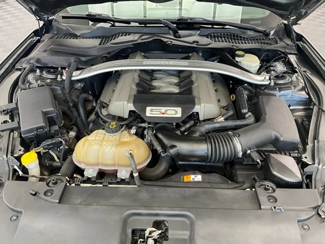 Used 2016 Ford Mustang GT Premium RWD image 31