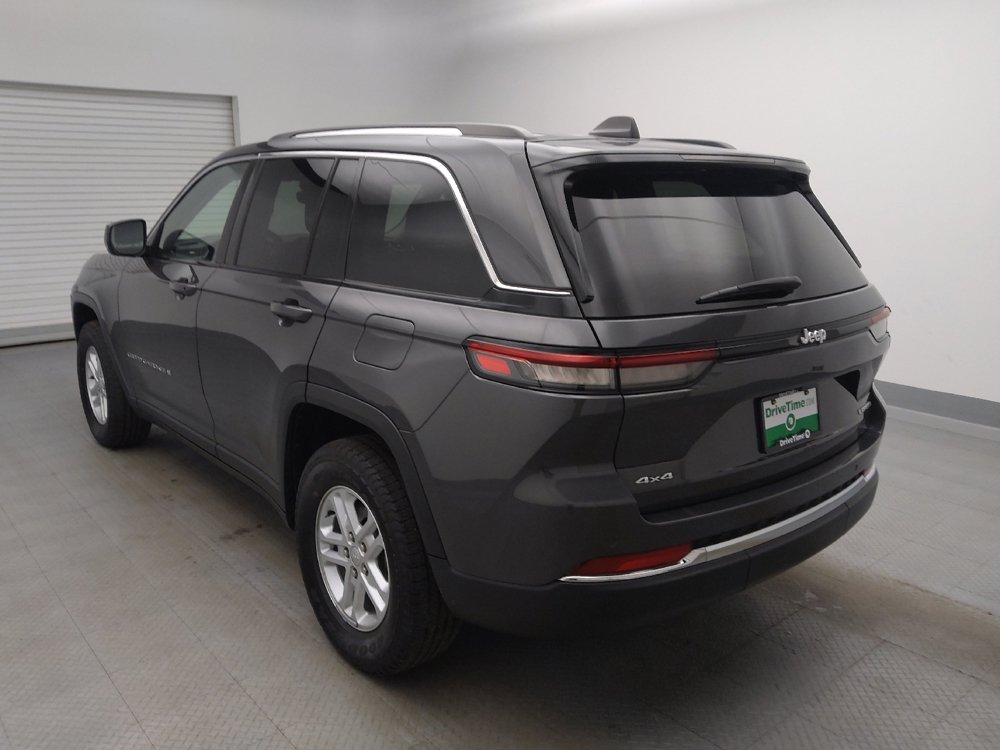 Used 2023 Jeep Grand Cherokee Laredo w/ Luxury Tech Group I AWD/4WD image 5
