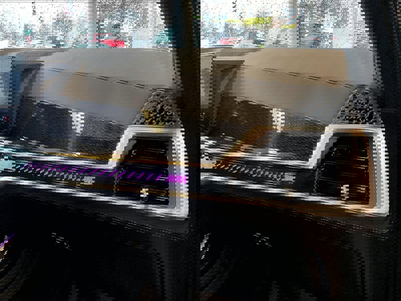 Used 2025 BMW X7 M60i image 18