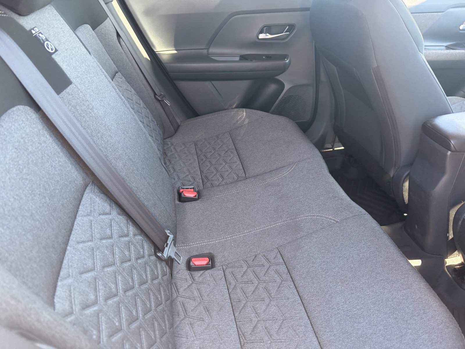 Used 2025 Nissan Kicks SV FWD image 14