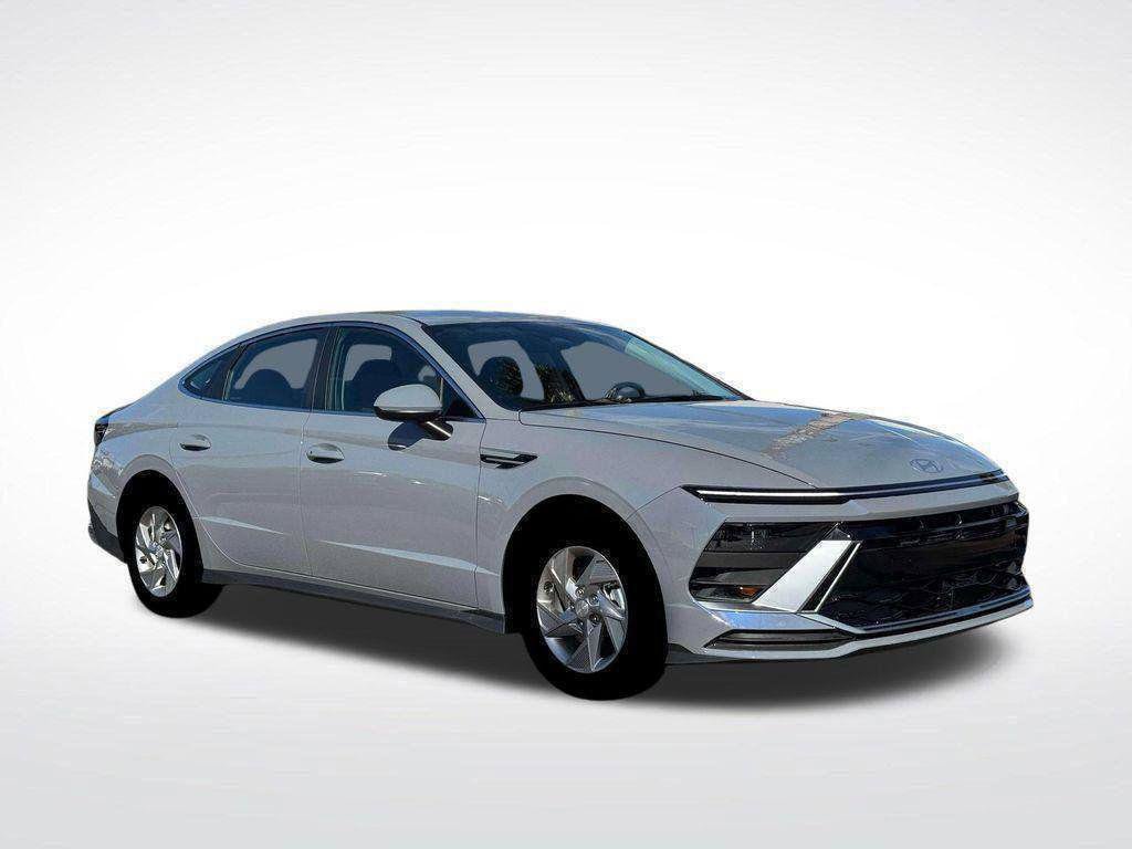 New 2026 Hyundai Sonata SE FWD image 10