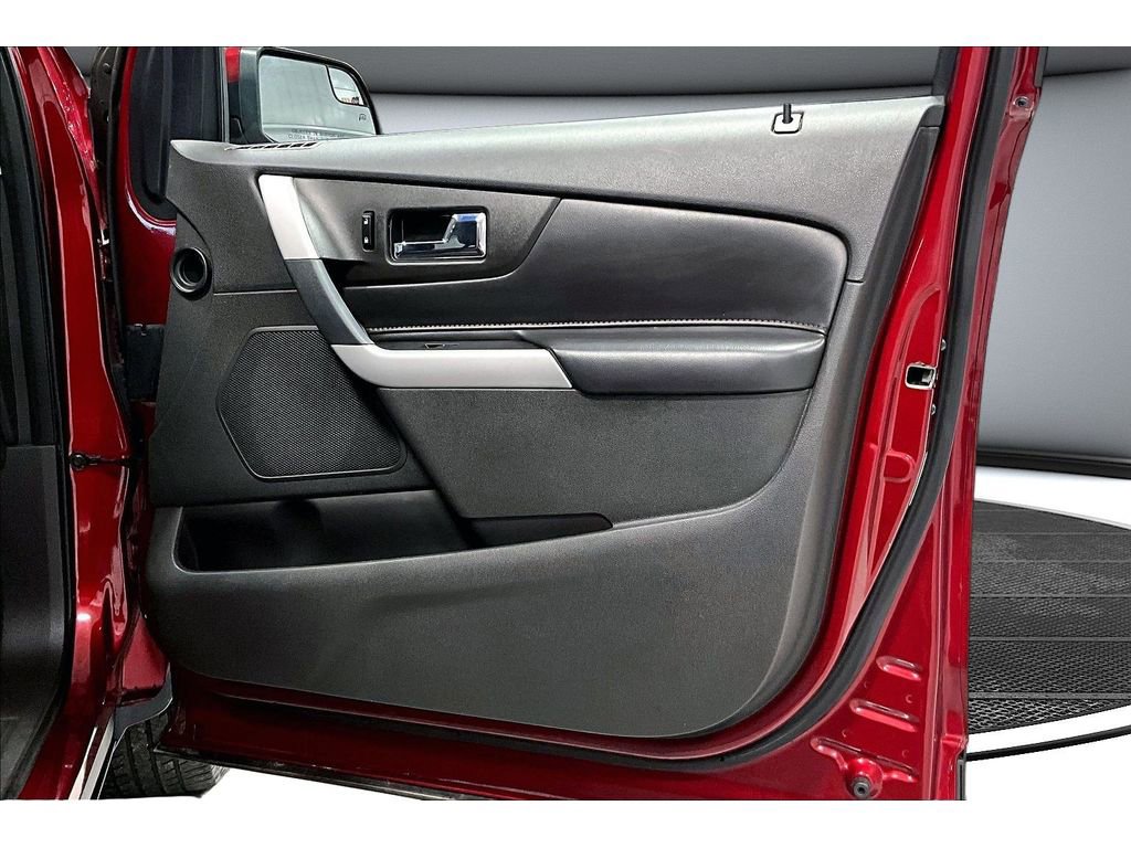 Used 2014 Ford Edge SEL w/ Equipment Group 205A image 24
