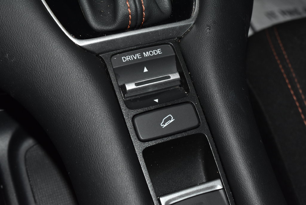 Used 2025 Honda HR-V Sport image 16