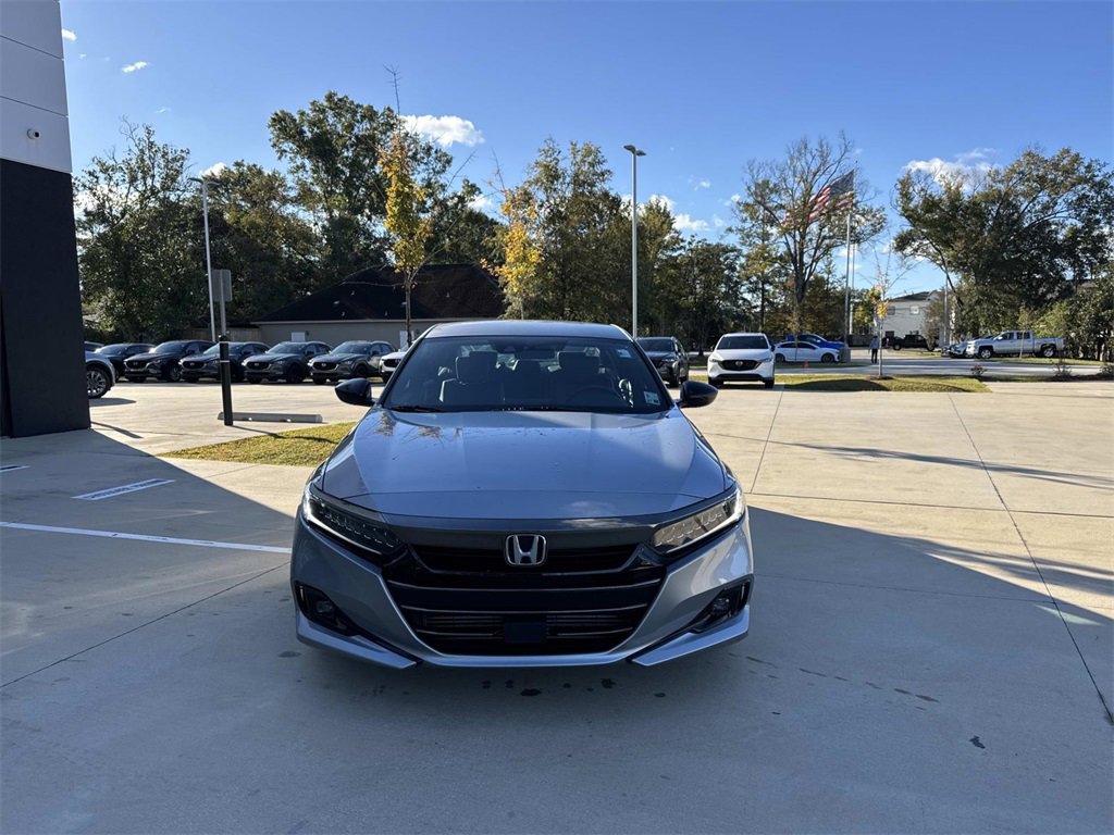 Used 2022 Honda Accord Sport image 2