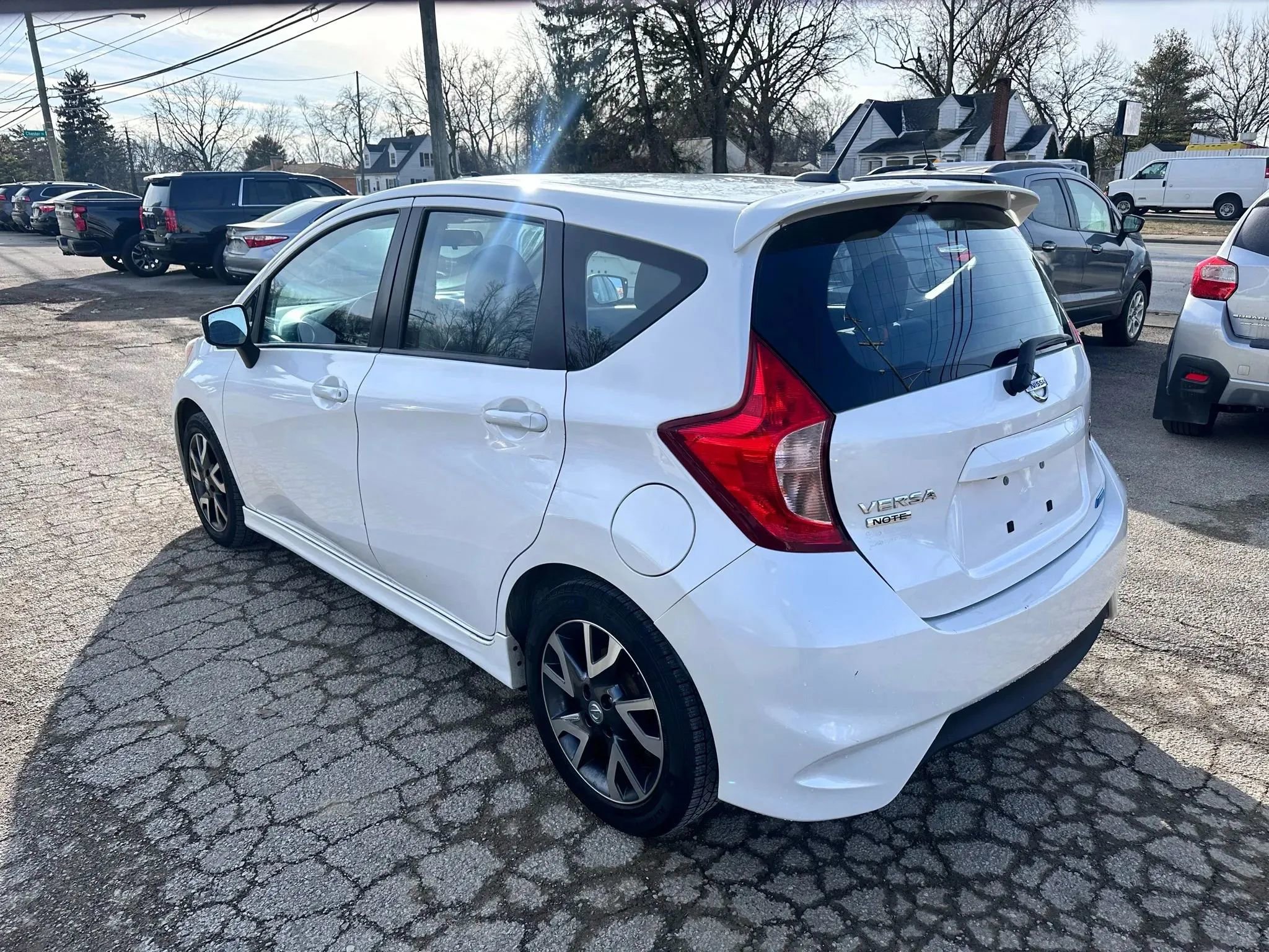 Used 2015 Nissan Versa Note SR w/ SR Tech Package image 3