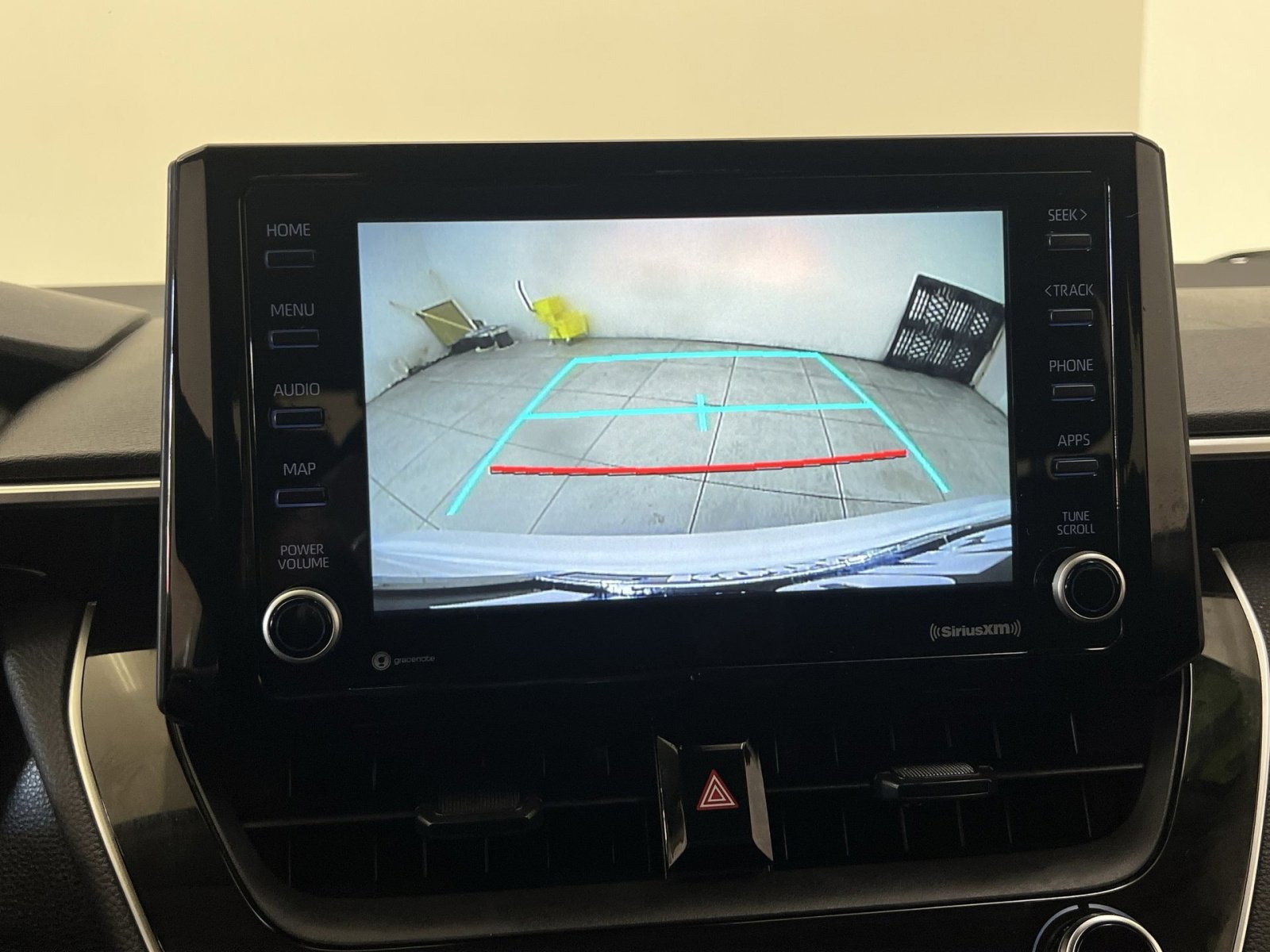 Used 2022 Toyota Corolla LE image 17