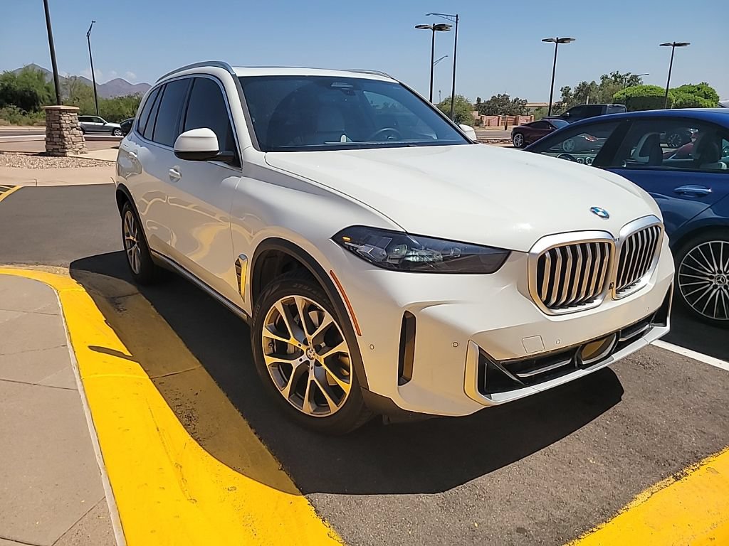 Certified 2024 BMW X5 sDrive40i w/ Parking Assistance Package RWD image 2