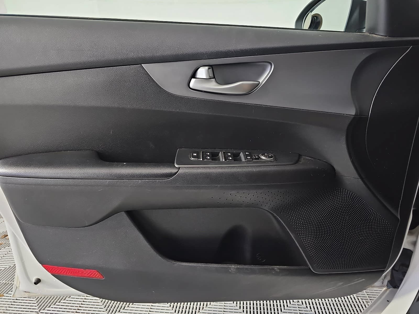 Used 2019 Kia Forte LXS FWD image 24