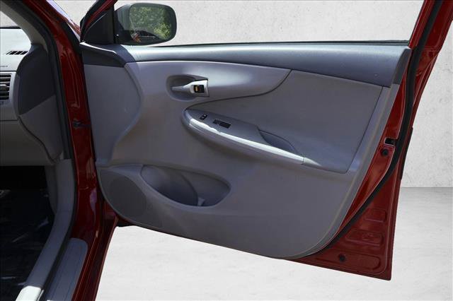 Used 2010 Toyota Corolla LE FWD image 27