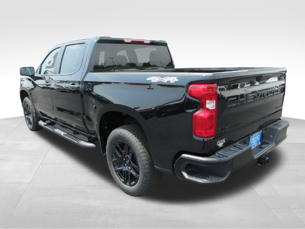 New 2026 Chevrolet Silverado 1500 Custom w/ Turbomax Blackout Package AWD/4WD image 4