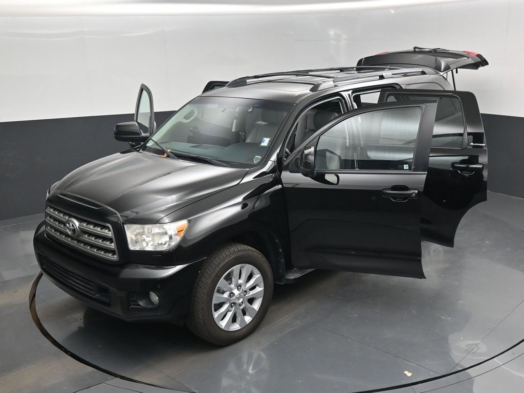 Used 2017 Toyota Sequoia Platinum image 21