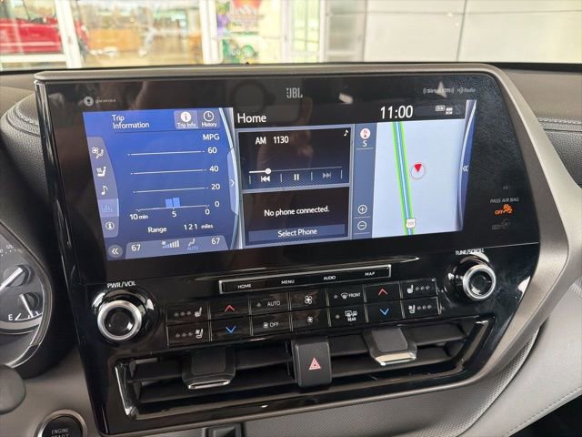 Used 2021 Toyota Highlander Limited FWD image 31