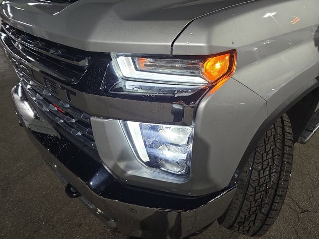 Used 2022 Chevrolet Silverado 2500 LTZ w/ LTZ Plus Package image 27