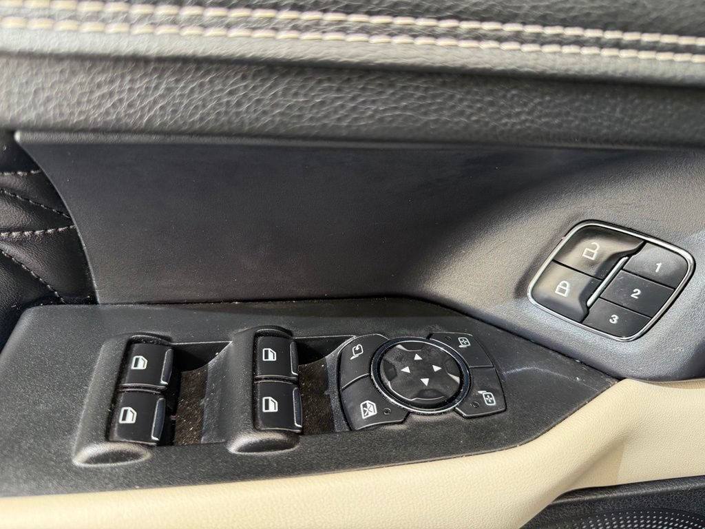 Used 2019 Ford Expedition Platinum RWD image 29