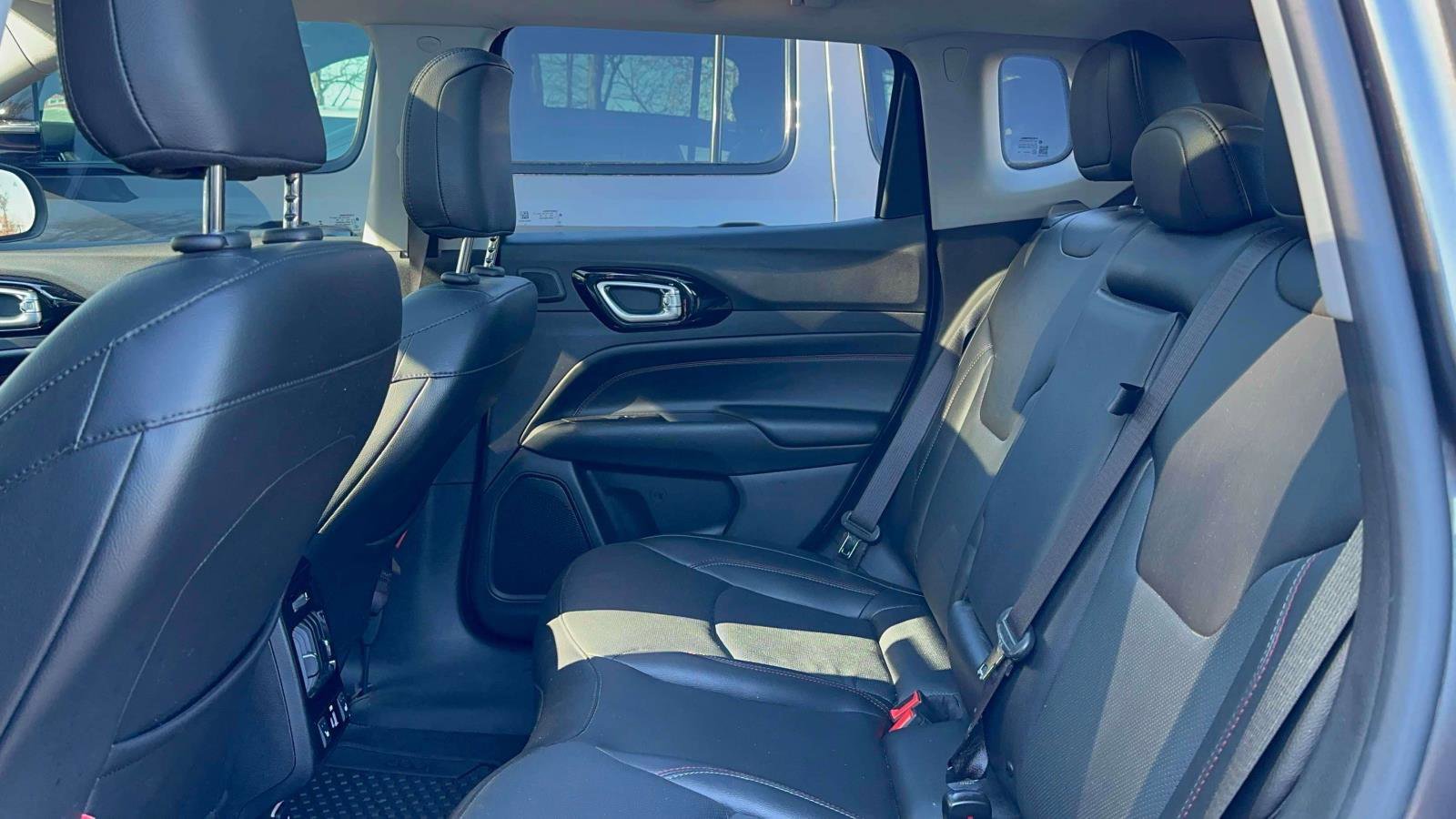 Used 2022 Jeep Compass Trailhawk w/ Trailhawk Elite Group image 10