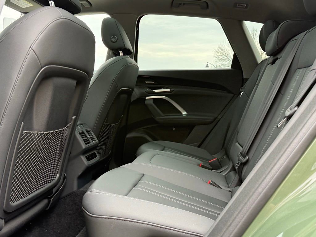 Used 2025 Audi Q5 Premium Plus w/ Premium Plus AWD/4WD image 22