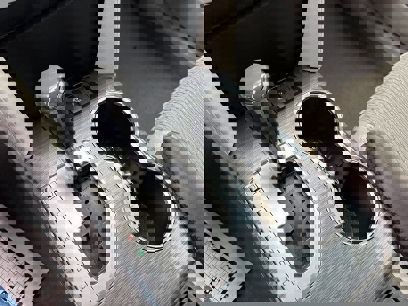 Used 2012 Toyota Camry XLE image 16