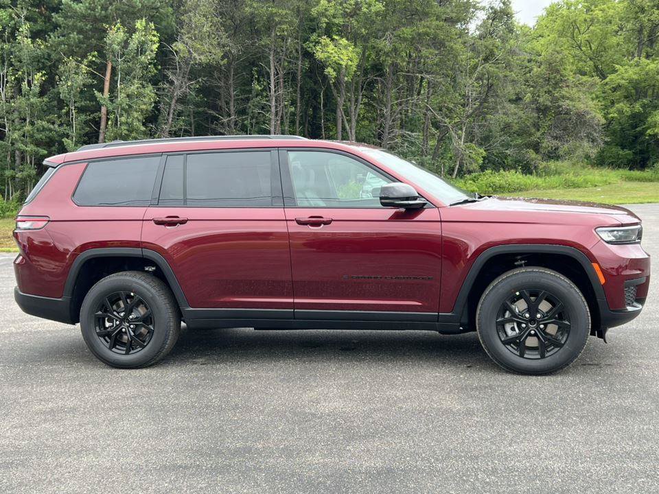 Used 2025 Jeep Grand Cherokee L Altitude AWD/4WD image 42