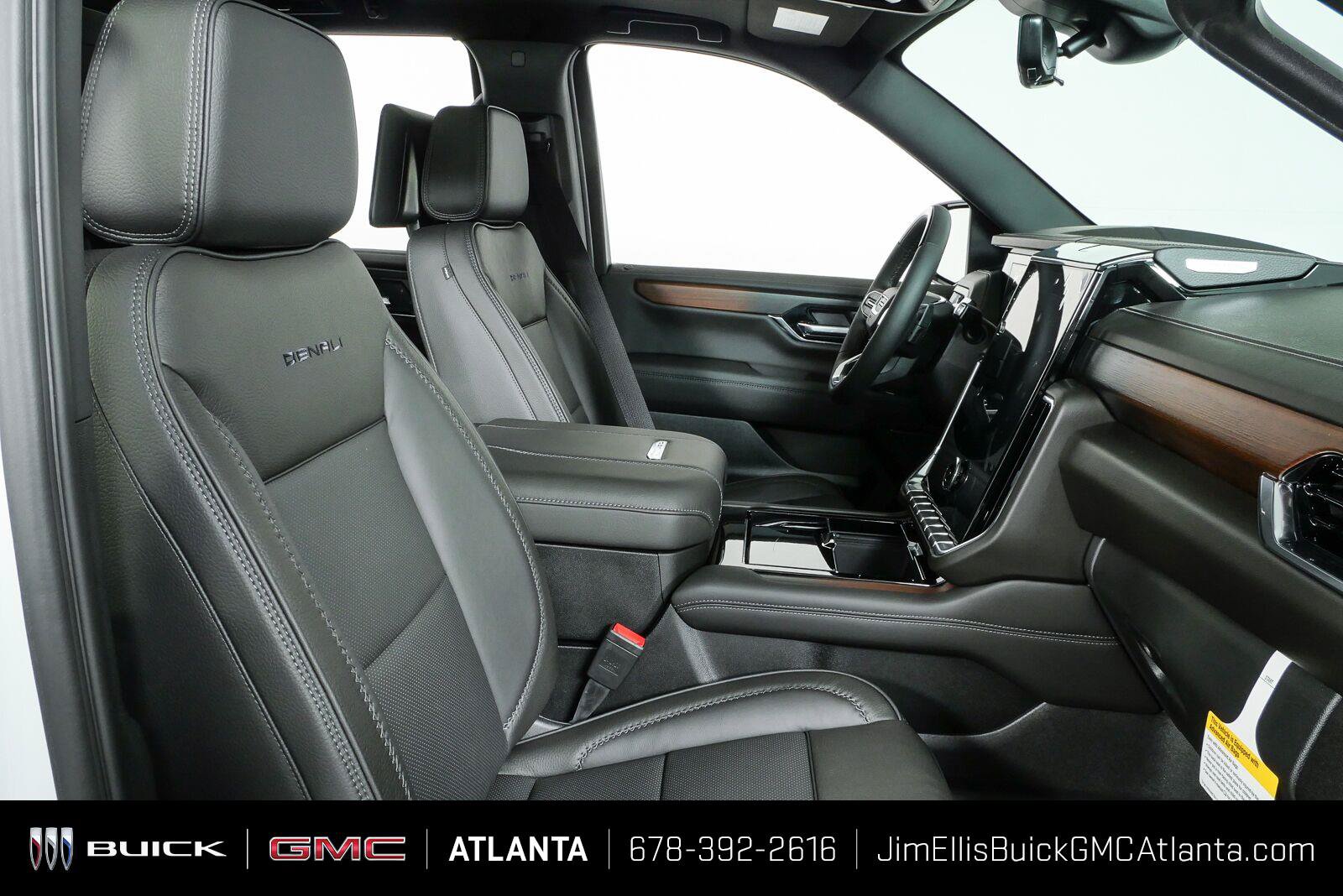 New 2026 GMC Yukon Denali w/ Advanced Technology Package AWD/4WD image 25