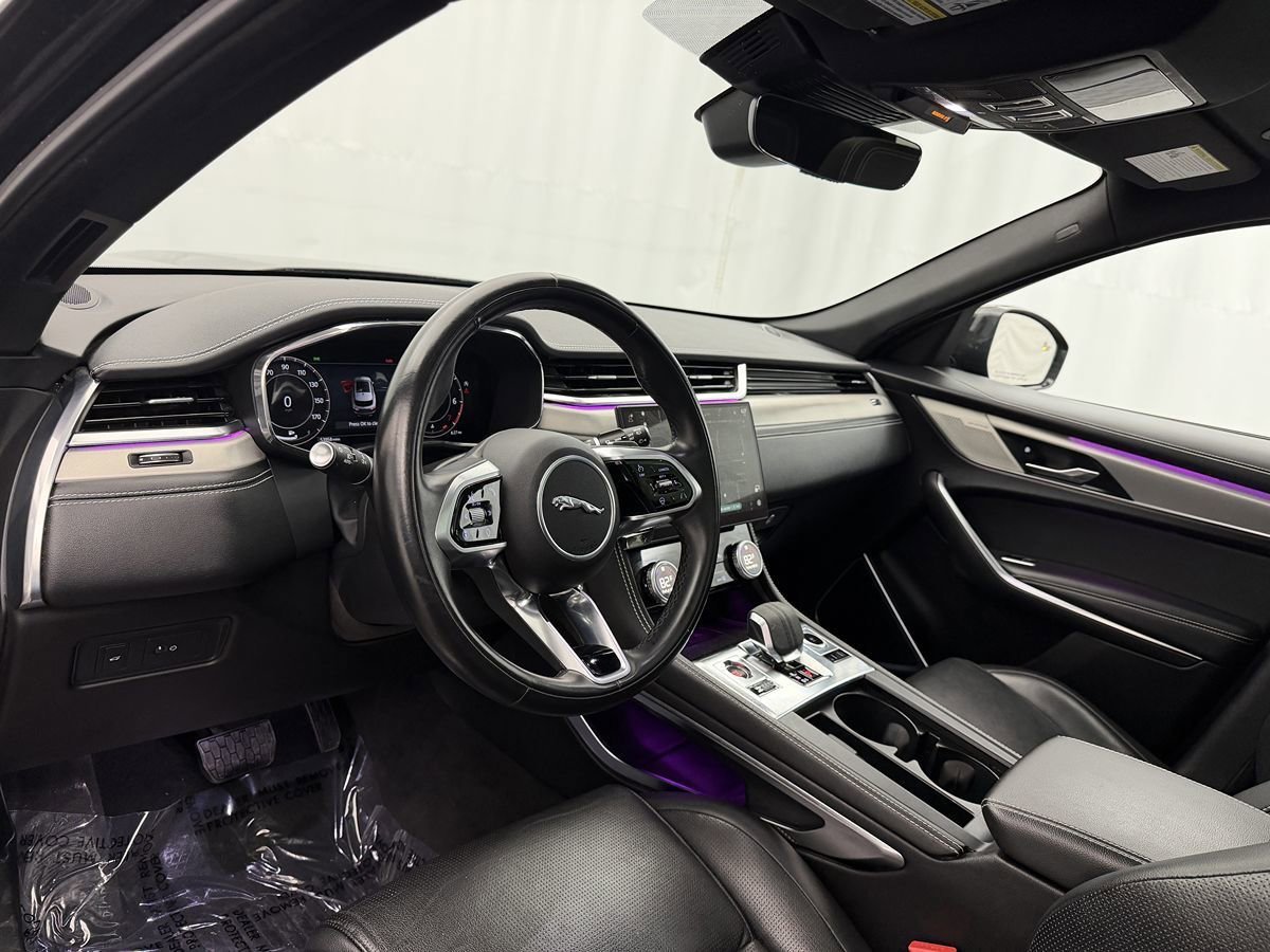 Used 2025 Jaguar F-PACE R-Dynamic S AWD/4WD image 8